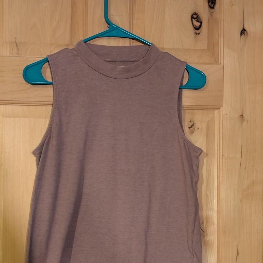 Madewell Women's Mauve  Mock Neck Sleeveless Tank